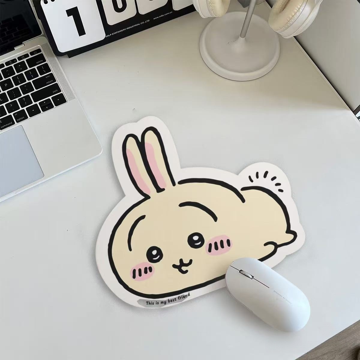 Stationery Office - سجادة ماوس جلدية بتصميم خاص لشخصيات